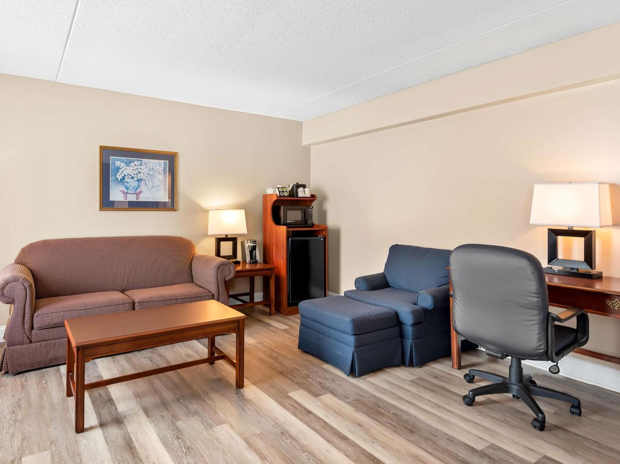 Best Western Potomac Mills Woodbridge Exterior photo